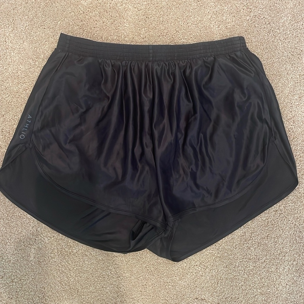 Black Athlio brand thin men’s lined running shorts, size small